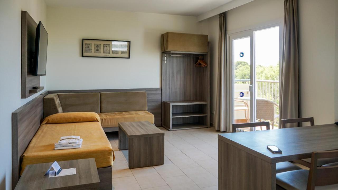 Cabot Tres Torres Apartamentos プラヤ・デ・パルマ エクステリア 写真