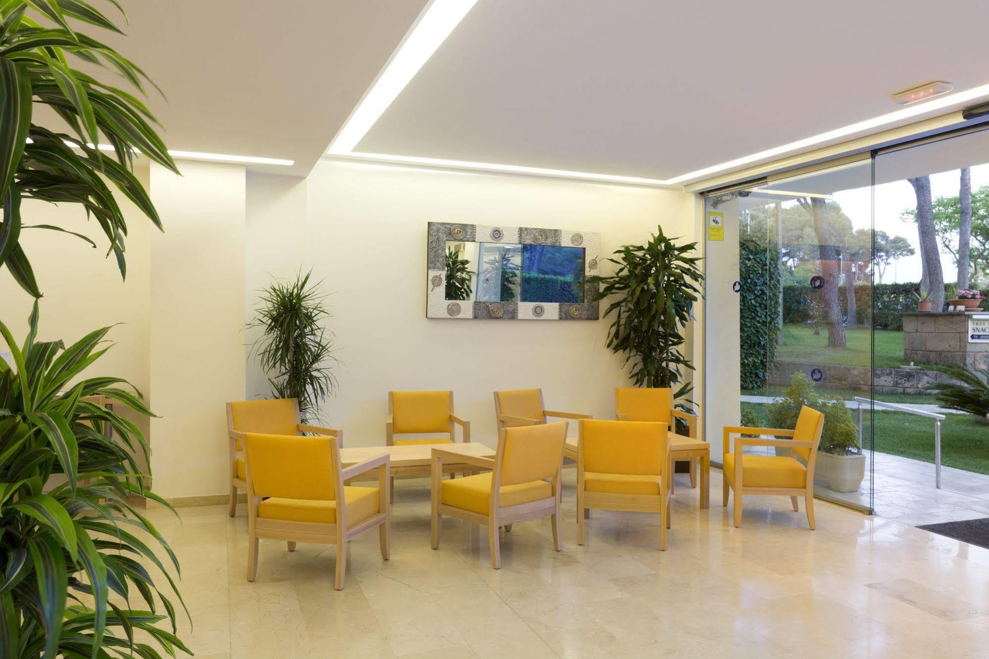 Cabot Tres Torres Apartamentos プラヤ・デ・パルマ エクステリア 写真